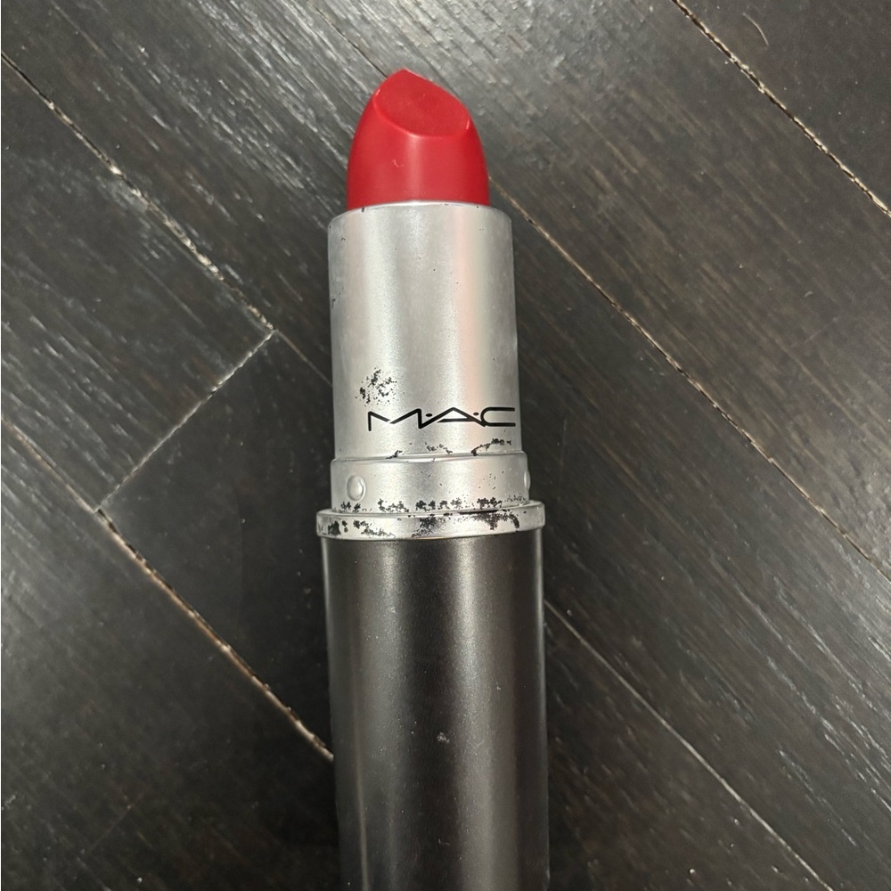 MAC Cosmetics Lipstick Shaped Makeup Brush Holder